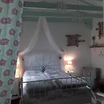 Mit Minibauernhof