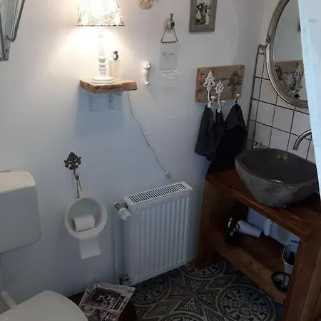 Mit Minibauernhof * מונסטר אים היידקרייס