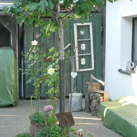 Mit Minibauernhof Munster im Heidekreis